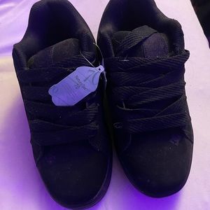Puffy Black DC Skate Shoes Mens 7 Womens 8.5 90s/2000s Style